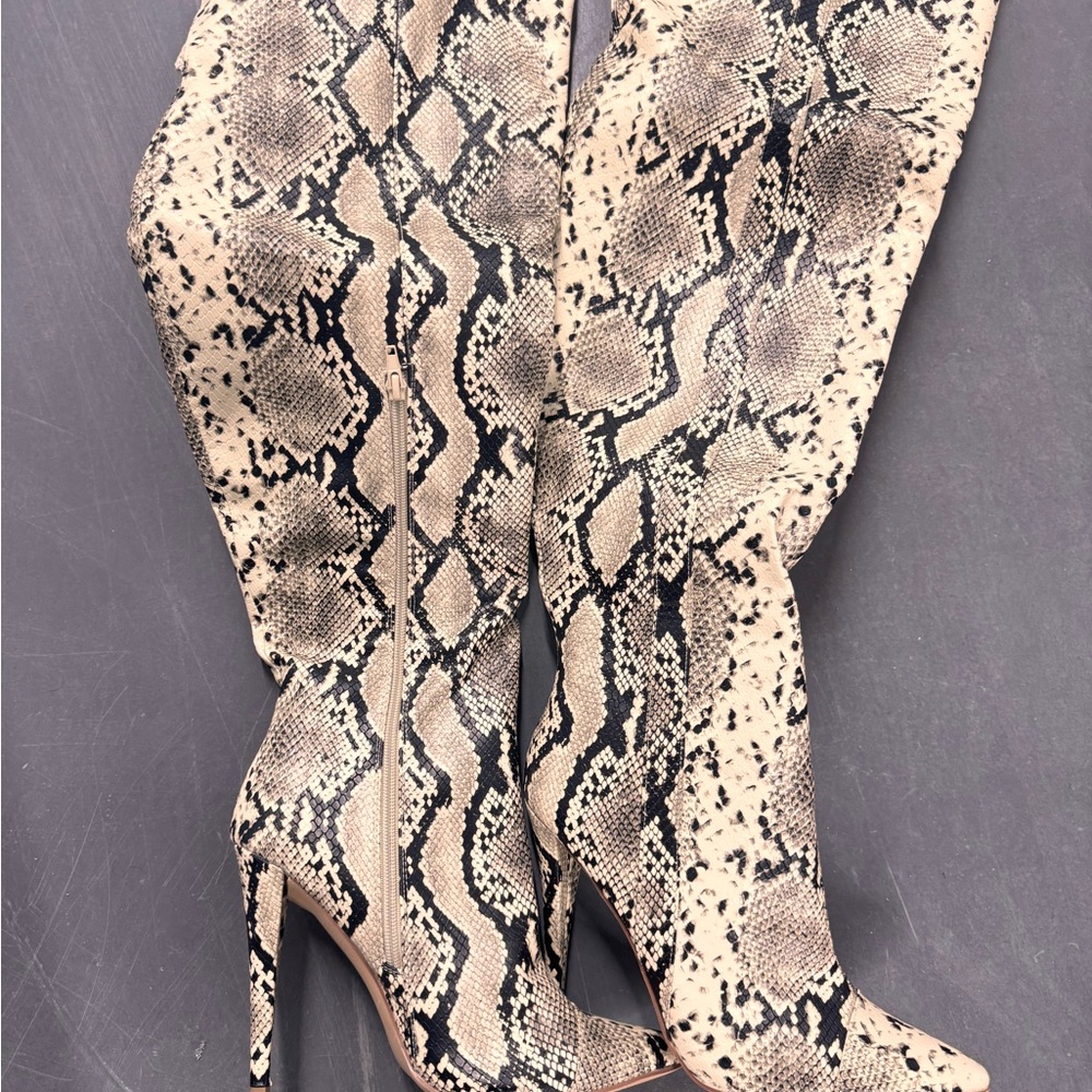 Snake-Print Knee-High Stiletto Boots - Beige/Black
